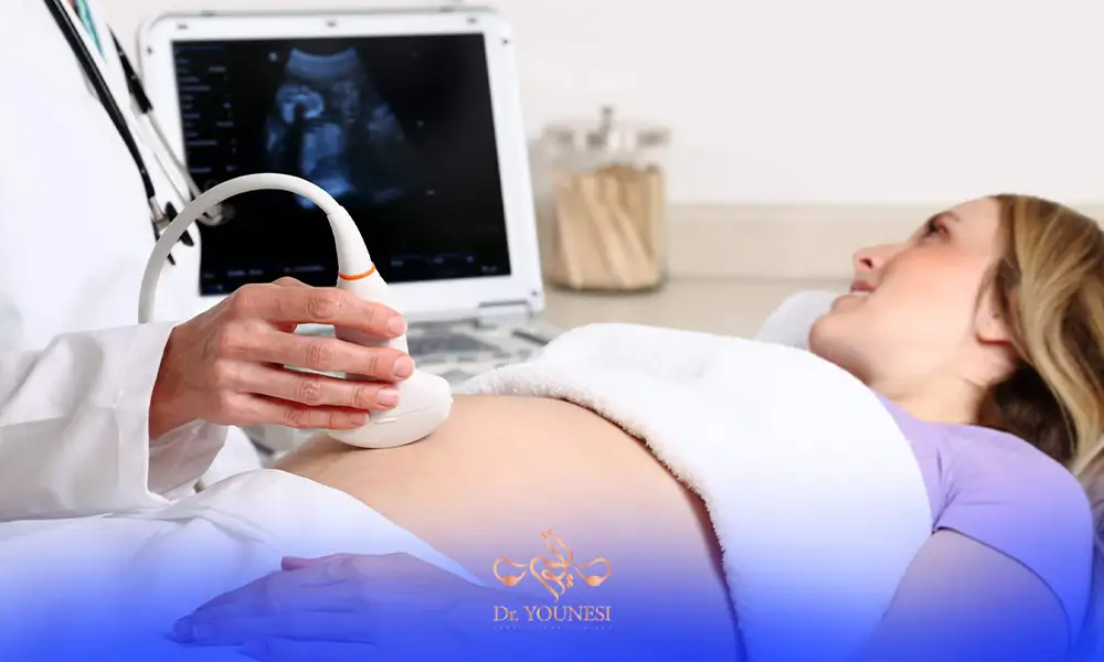سونوگرافی رحم از یک خانم
